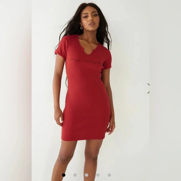 TRUE RELIGION Red‎ Dahlia Crystal Script V Notch Dress Small New with Tags - Picture 2 of 10